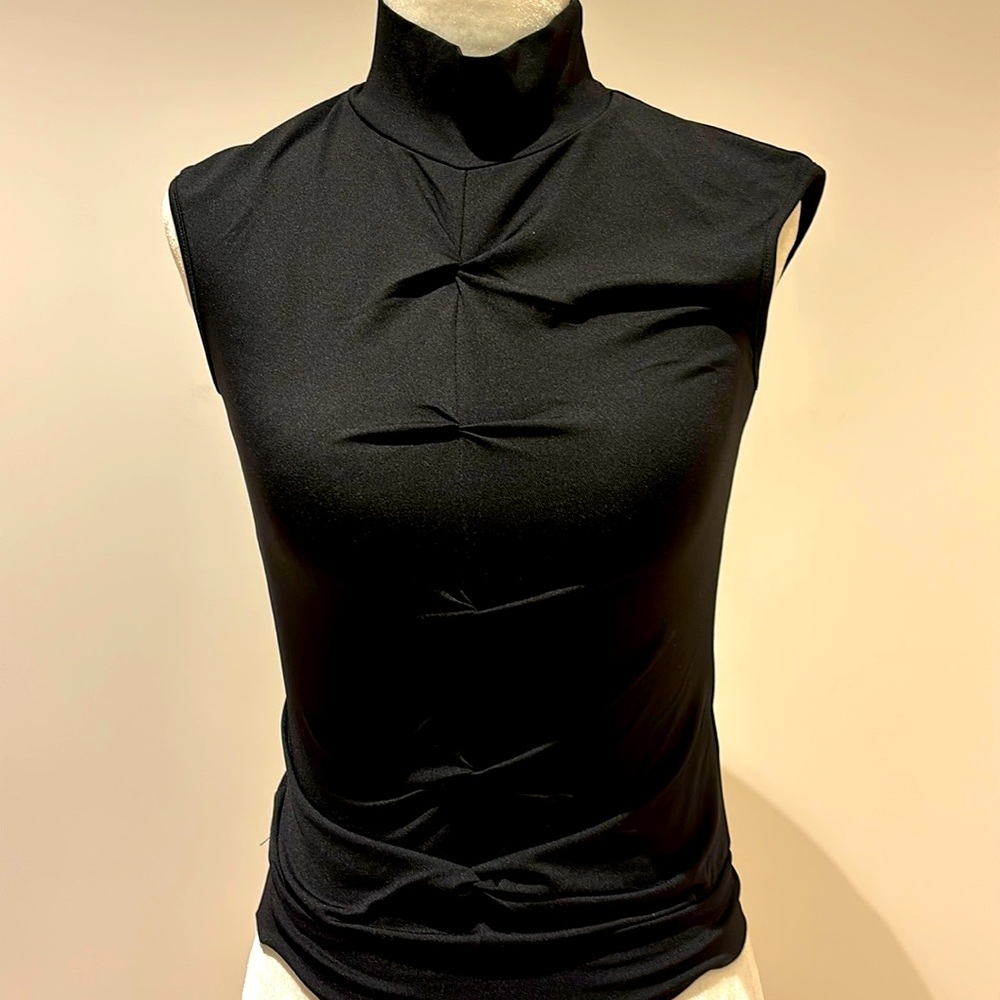 Xactbrand black top size S NWT